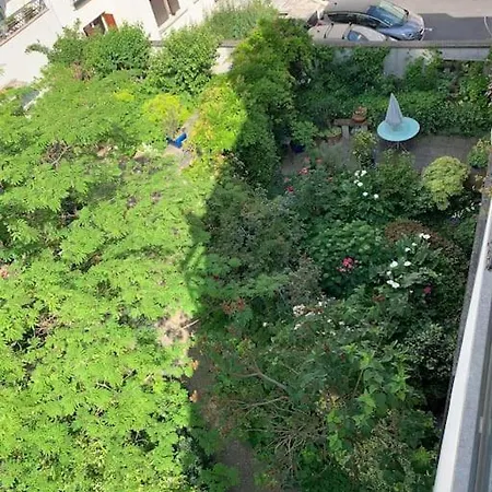 Apartment Garden Studio With Balcony Metro Gambetta *